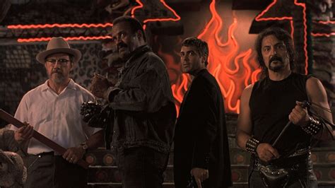 ¿From Dusk Till Dawn?: Una película de vampiros que te dejará boquiabierto!